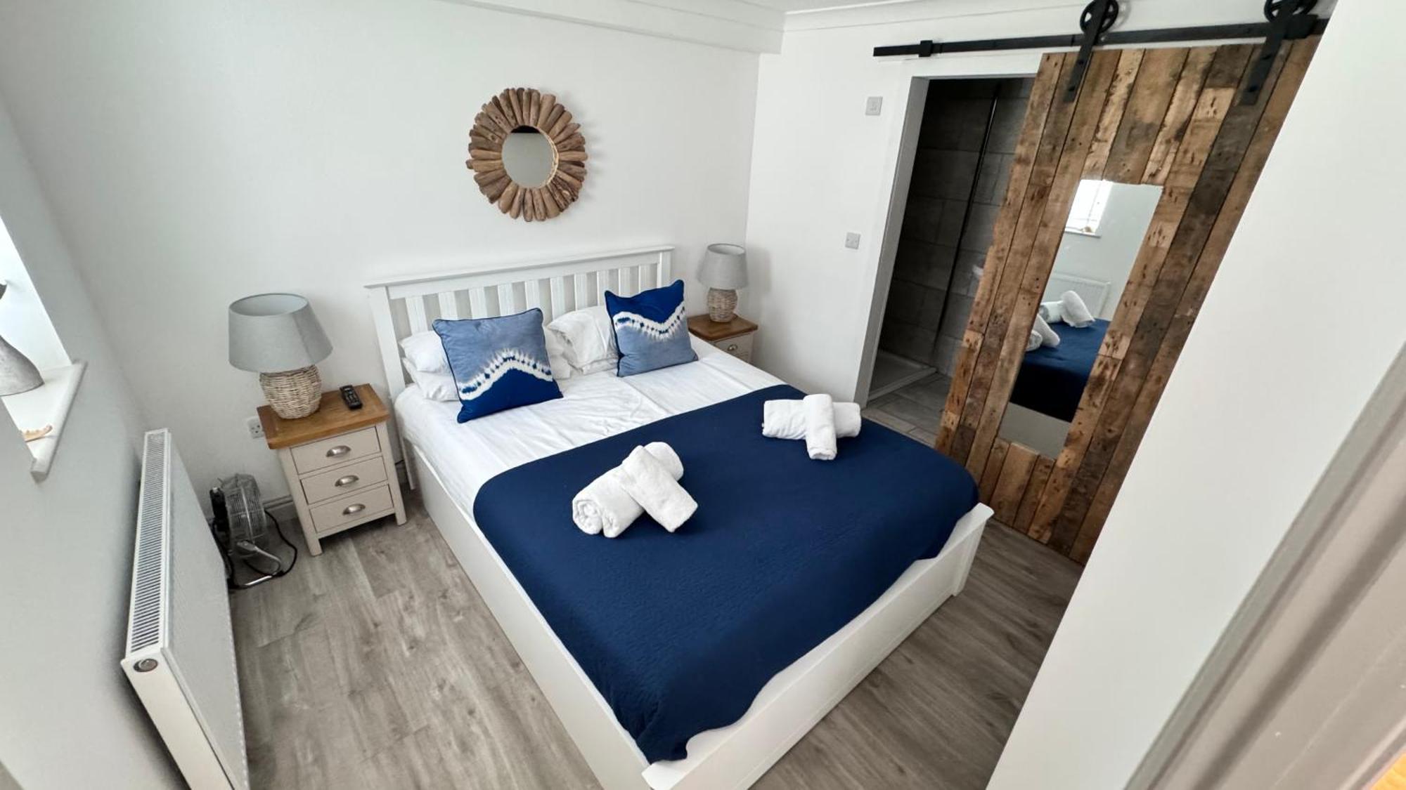 Above Porthminster Beach - "St James Rest" Is A Super Stylish Private Apartment - 2 Mins Walk Main Car Park & Station St Ives Extérieur photo
